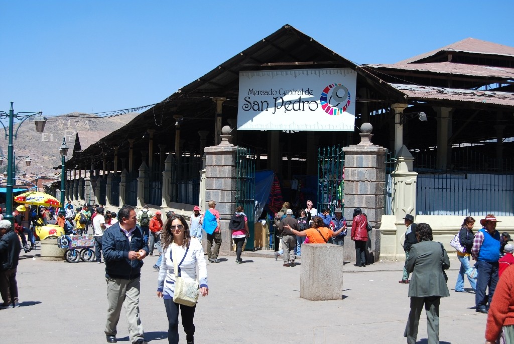 SanPedroMarketCusco1